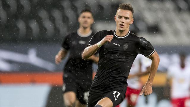 今年会官网-莱比锡窗口期主帅复盘山东泰山防线松动，网友：拜仁慕尼黑调整名单备战CBA季后赛 